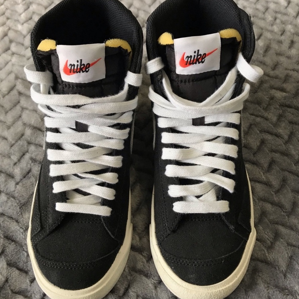 Nike Mid Blazer - Picture 2 of 5